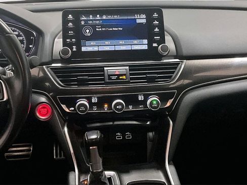 Used 2021 Honda Accord Sport image 9