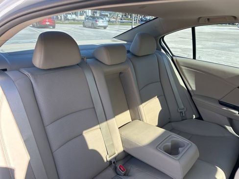 Used 2017 Honda Accord EX-L image 48