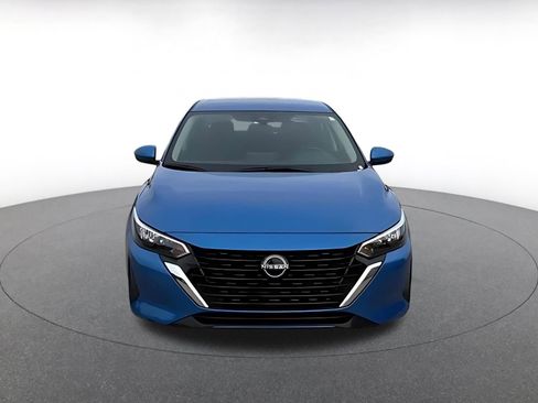 Used 2025 Nissan Sentra SV image 4