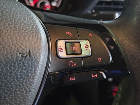 Used 2022 Volkswagen Passat 2.0T SE image 24