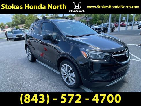 Used 2020 Buick Encore Preferred w/ Safety Package FWD image 1