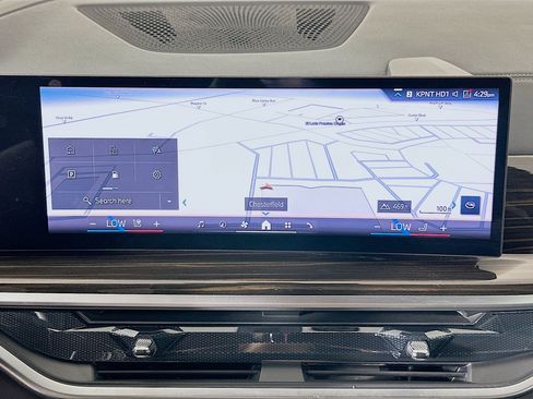 Used 2025 BMW X5 xDrive50e image 22