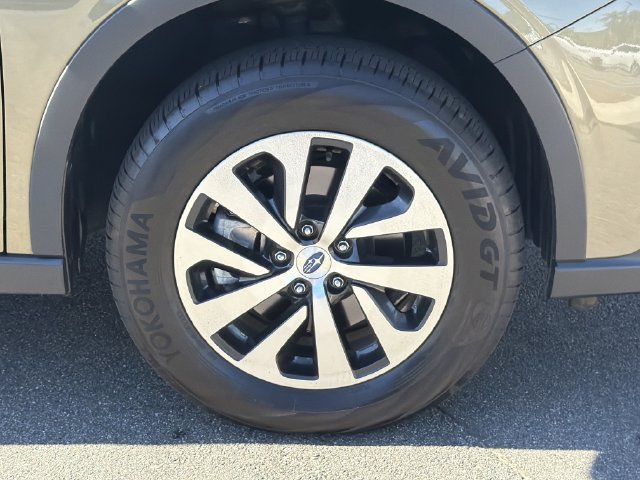 Used 2022 Subaru Outback Premium AWD/4WD image 14