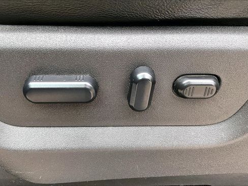 Used 2016 Ford F250 Lariat w/ Lariat Interior Package image 35