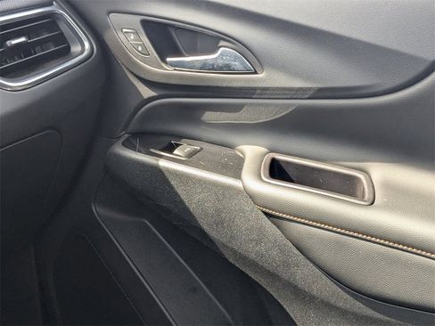 Certified 2022 Chevrolet Equinox Premier image 14