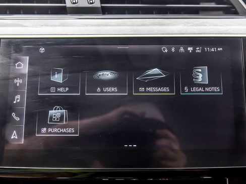 Used 2021 Audi e-tron Premium w/ Convenience Plus Package image 24