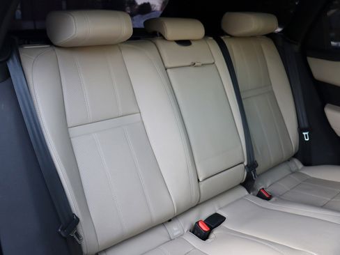 Used 2018 Land Rover Range Rover Velar S image 16