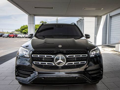 Used 2023 Mercedes-Benz GLS 580 4MATIC image 8