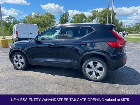 Used 2019 Volvo XC40 T5 Momentum AWD/4WD image 6