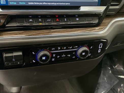 Used 2025 Chevrolet Silverado 1500 LT w/ All Star Edition Plus image 18