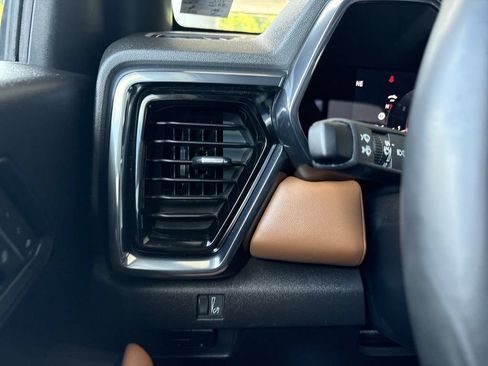 Certified 2023 GMC Canyon AT4 w/ AT4 Premium Package AWD/4WD image 18