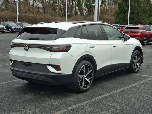Used 2023 Volkswagen ID.4 Pro S image 6