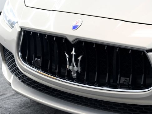 Used 2017 Maserati Ghibli S Q4 image 8