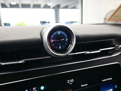 Used 2024 Maserati Grecale GT image 28