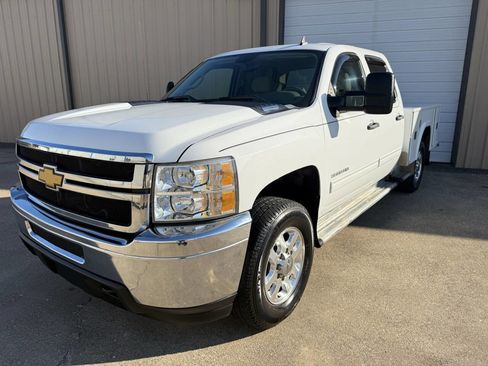 Used 2013 Chevrolet Silverado 3500 LT w/ Convenience Package image 5