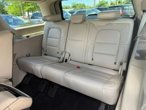 Used 2019 Lincoln Navigator Reserve w/ Cargo Package AWD/4WD image 39