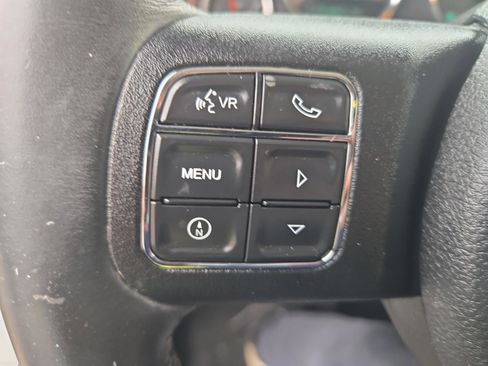 Used 2017 Jeep Wrangler Unlimited Sahara w/ Connectivity Group image 13