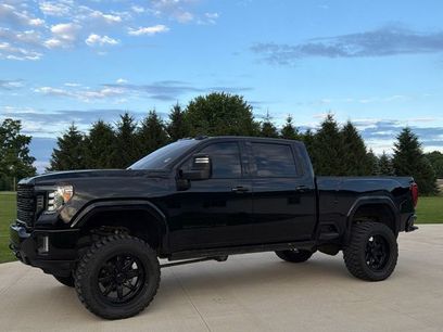 Used 2021 GMC Sierra 2500 Denali w/ Denali Black Diamond Edition