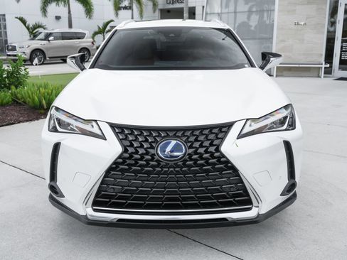 Used 2022 Lexus UX 250h w/ Premium Package AWD/4WD image 5