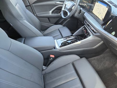 Certified 2025 Audi Q5 Premium Plus w/ Premium Plus image 16