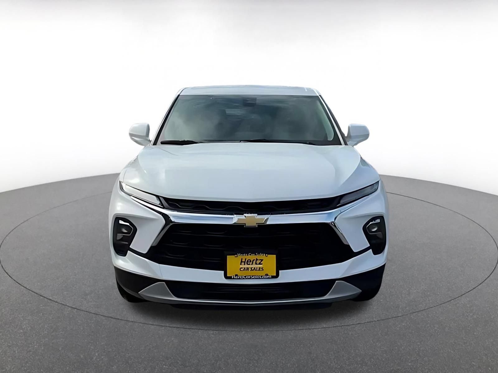 Used 2025 Chevrolet Blazer LT FWD image 4