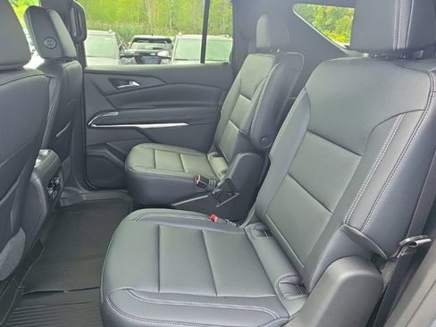 New 2026 Chevrolet Traverse LT w/ Driver Confidence Package FWD image 10