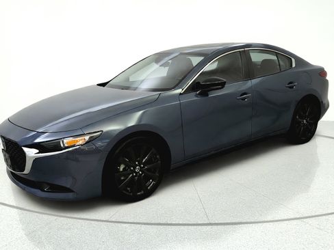 Used 2024 MAZDA MAZDA3 s AWD/4WD image 3