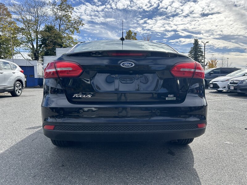 Used 2016 Ford Focus SE FWD image 5
