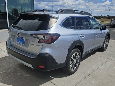 Used 2024 Subaru Outback Limited AWD/4WD image 5