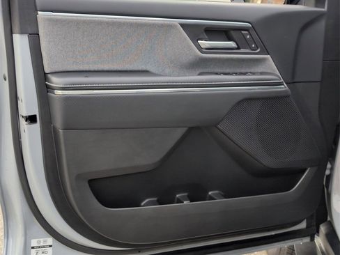 Used 2026 GMC Sierra EV Elevation image 17