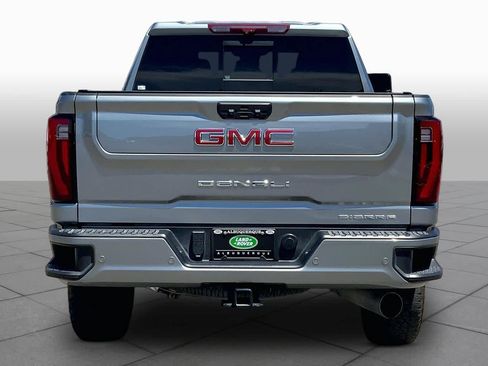 Used 2025 GMC Sierra 2500 Denali w/ Denali Reserve Package AWD/4WD image 5