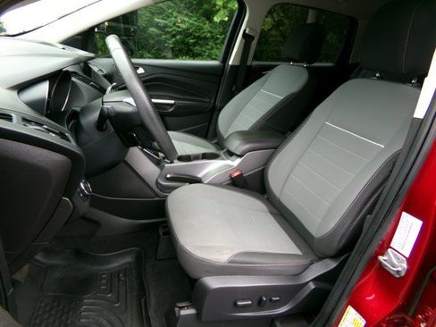 Used 2014 Ford Escape SE w/ Equipment Group 201A AWD/4WD image 13