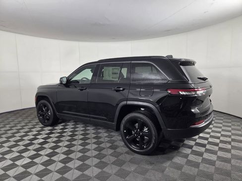 New 2026 Jeep Grand Cherokee Limited w/ Limited Altitude Package AWD/4WD image 7