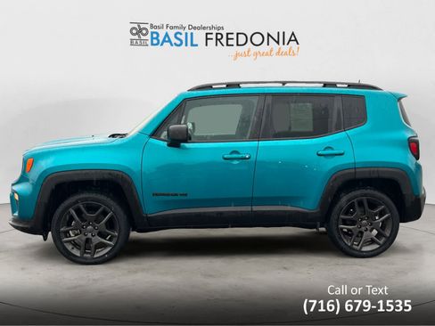 Used 2021 Jeep Renegade Latitude image 2