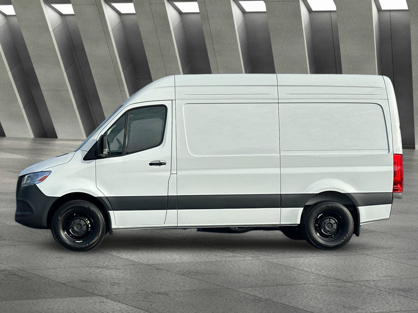Used 2025 Mercedes-Benz Sprinter 2500 image 7