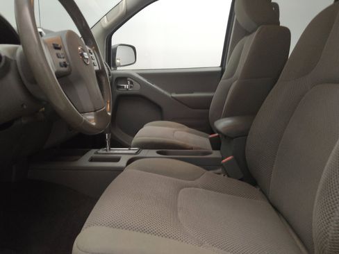 Used 2019 Nissan Frontier SV w/ Value Truck Package RWD image 17