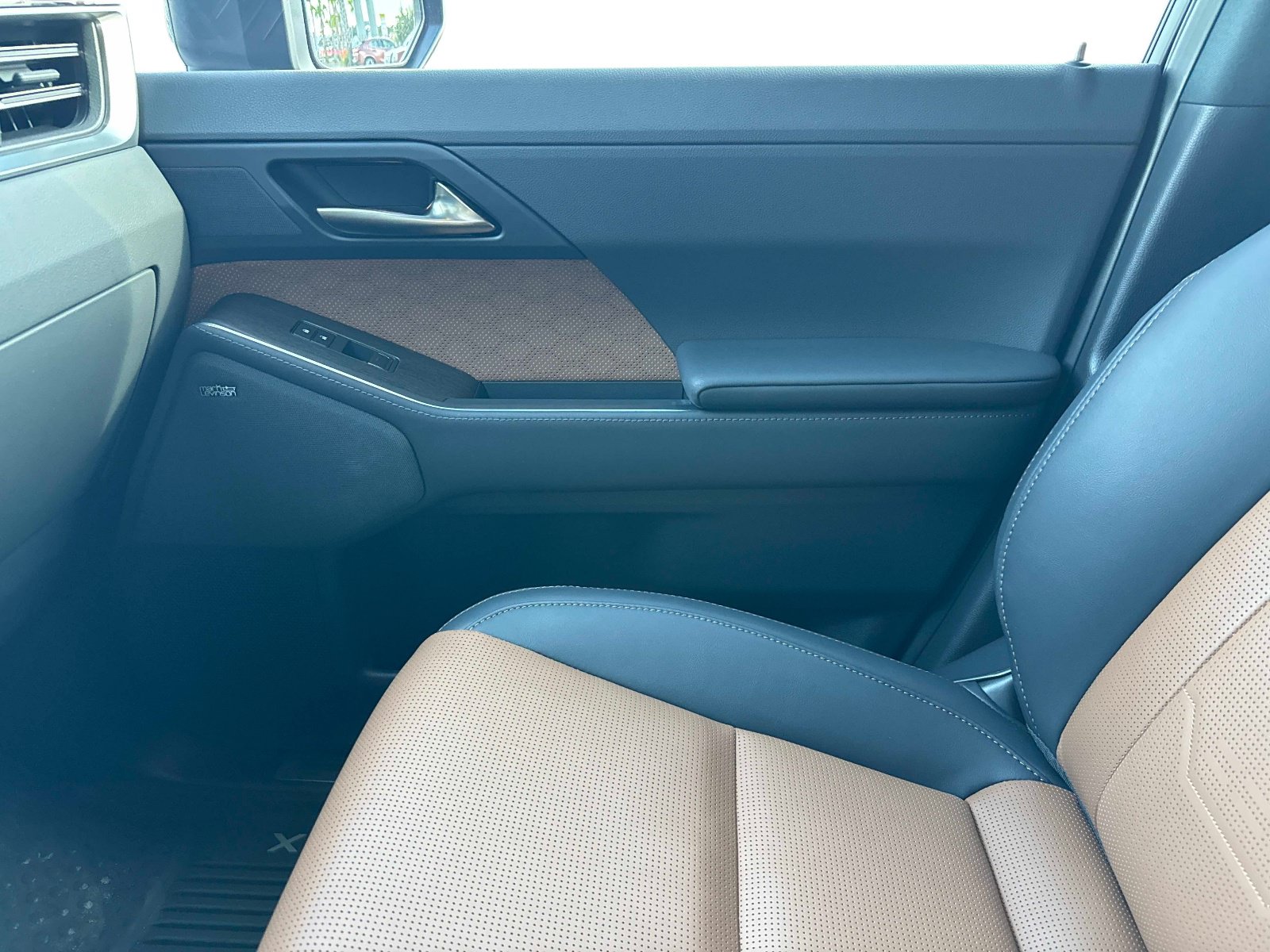 Certified 2026 Lexus GX 550 w/ Accessory Package (2T) AWD/4WD image 24