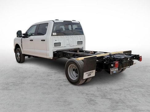 New 2026 Ford F350 XL w/ XL Chrome Package image 7