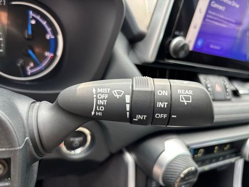 Used 2024 Toyota RAV4 XLE Premium image 21