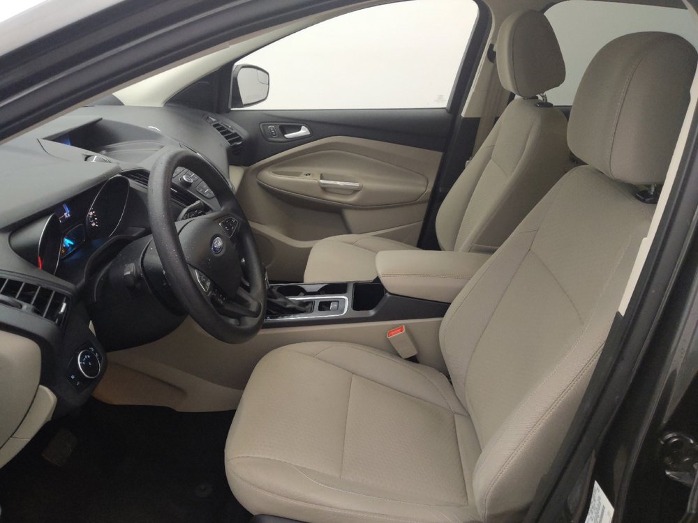 Used 2017 Ford Escape SE FWD image 17
