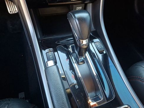 Used 2017 Honda Accord Sport Special Edition image 14