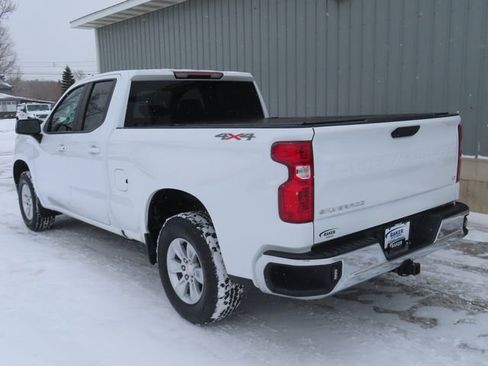 Used 2022 Chevrolet Silverado 1500 LT image 9