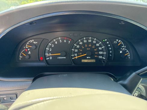 Used 2000 Toyota Tundra SR5 image 11