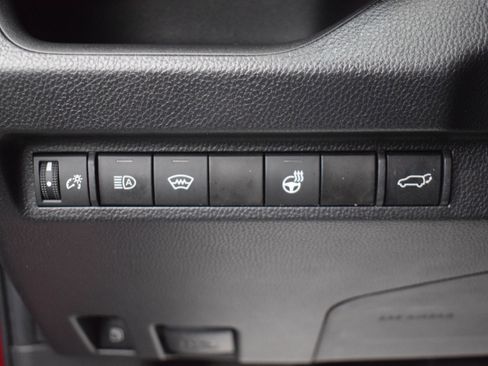 Used 2023 Toyota RAV4 XLE Premium image 17