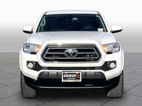 Used 2022 Toyota Tacoma SR5 RWD image 4