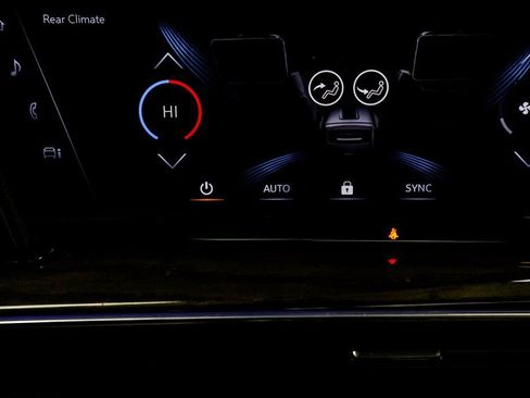 Used 2023 Cadillac Escalade ESV Premium Luxury image 37