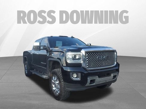 Used 2016 GMC Sierra 2500 Denali w/ Duramax Plus Package image 3