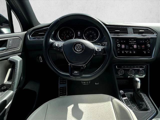 Used 2020 Volkswagen Tiguan SE R-Line FWD image 5