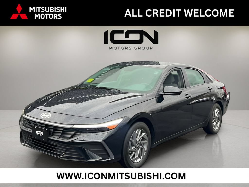 Used 2024 Hyundai Elantra SEL FWD image 1