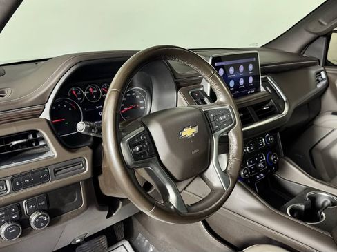 Used 2021 Chevrolet Suburban LT AWD/4WD image 15